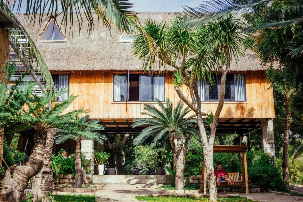 Villa Dao Hoa Vang Cam Ranh - Venuestay المظهر الخارجي الصورة